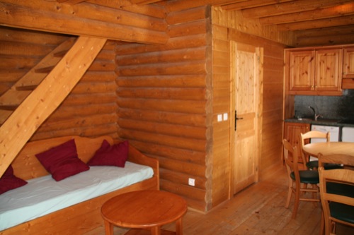 Location Pralognan la Vanoise : salon coin tv