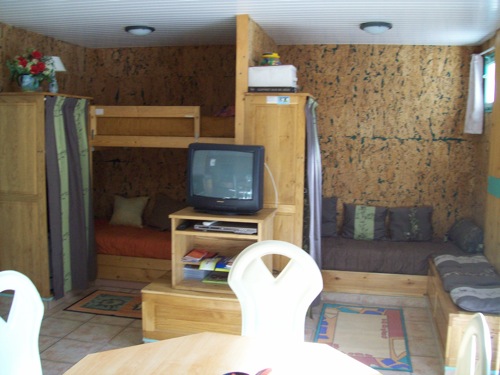 Location Les 2 Alpes : cot� salon couchage 3x1pers.
