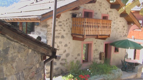 Location Meribel : Entree et facade du chalet