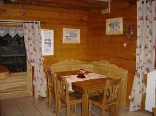 Location Areches-Beaufort : salle a manger