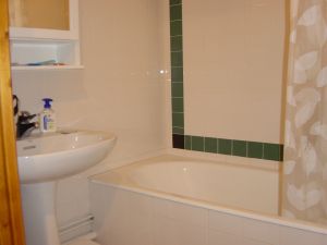 Location Autrans : La salle de bains.
