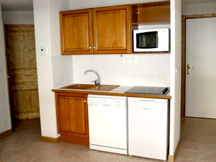Location La Giettaz : Coin de cuisine