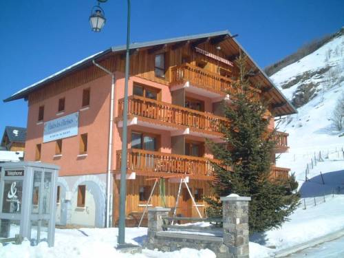 Location Les Ménuires : LE CHALET ROSE
