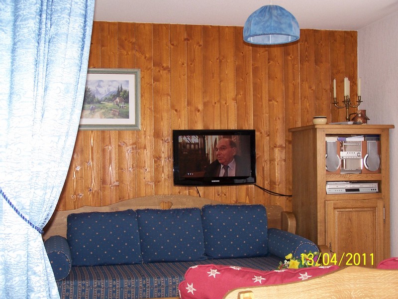 Location Les Contamines-Montjoie : Salon avec téléviseur LCD 85 cm