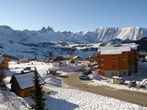 Location Albiez-Montrond : la vue du balcon