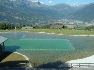 Location Combloux : l'été, plan d'eau biotope, bagnade face au Mont-Bl